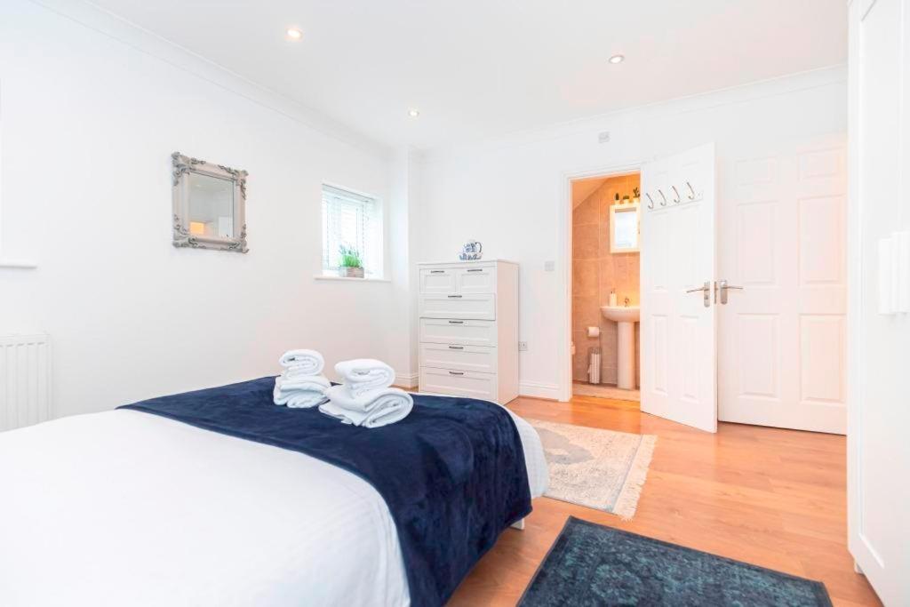 Bournecoast - Clifftop Apartment With Garden -Fm827 본머스 외부 사진