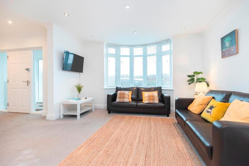 Bournecoast - Clifftop Apartment With Garden -Fm827 본머스 외부 사진