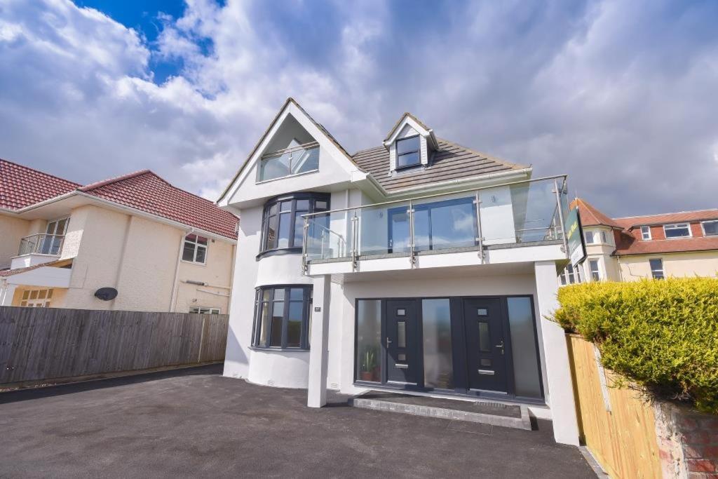 Bournecoast - Clifftop Apartment With Garden -Fm827 본머스 외부 사진
